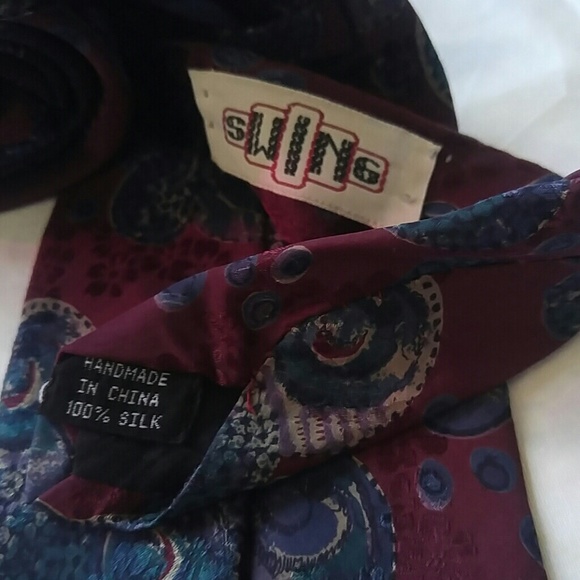 Tie - Picture 4 of 5